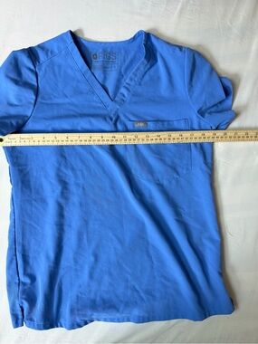 Figs Women's V-Neck Scrub Top in  Blue